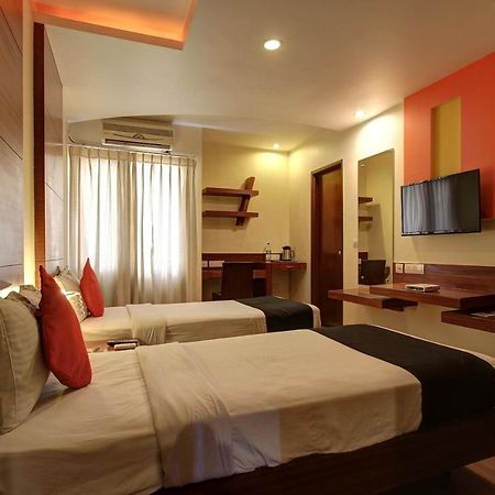 Capital O 80566 Hotel Mayank Bilāspur エクステリア 写真