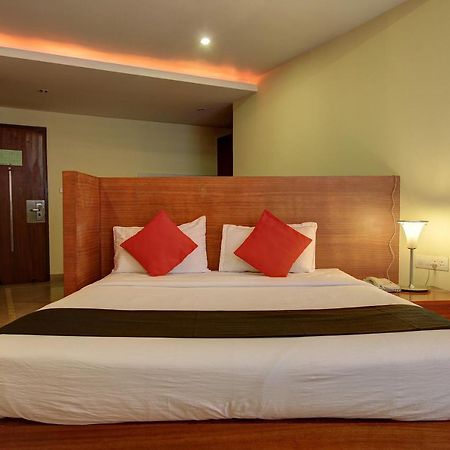 Capital O 80566 Hotel Mayank Bilāspur エクステリア 写真