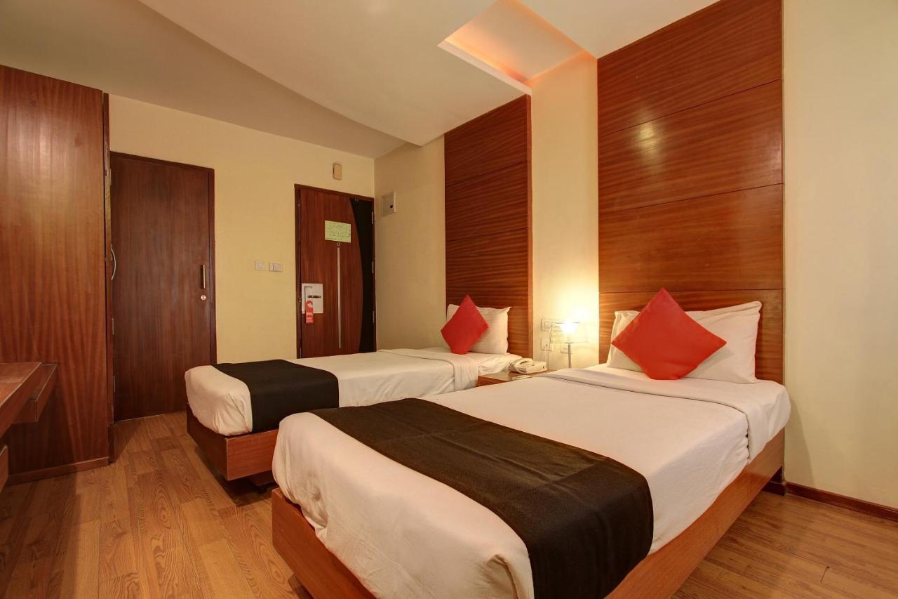 Capital O 80566 Hotel Mayank Bilāspur エクステリア 写真