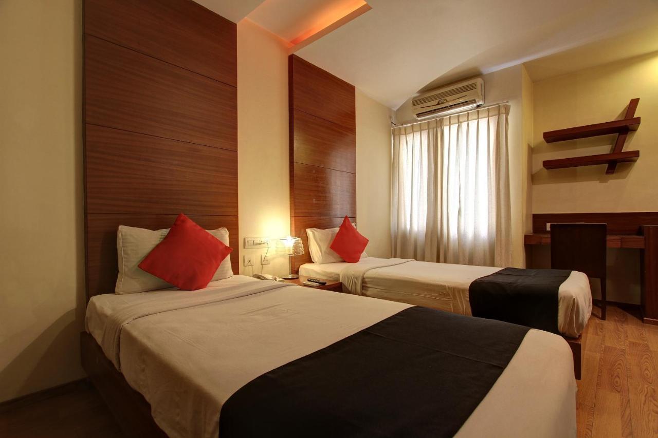 Capital O 80566 Hotel Mayank Bilāspur エクステリア 写真