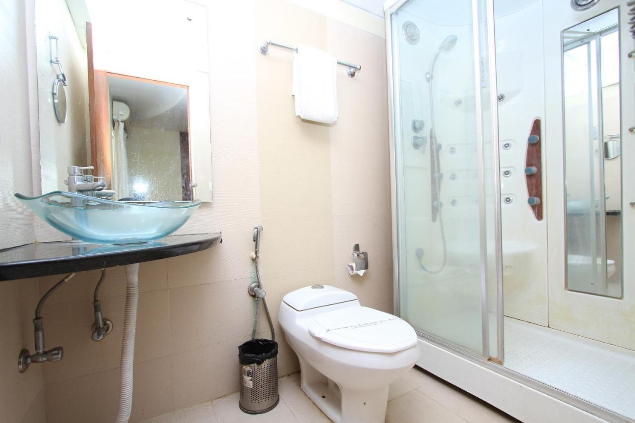 Capital O 80566 Hotel Mayank Bilāspur エクステリア 写真